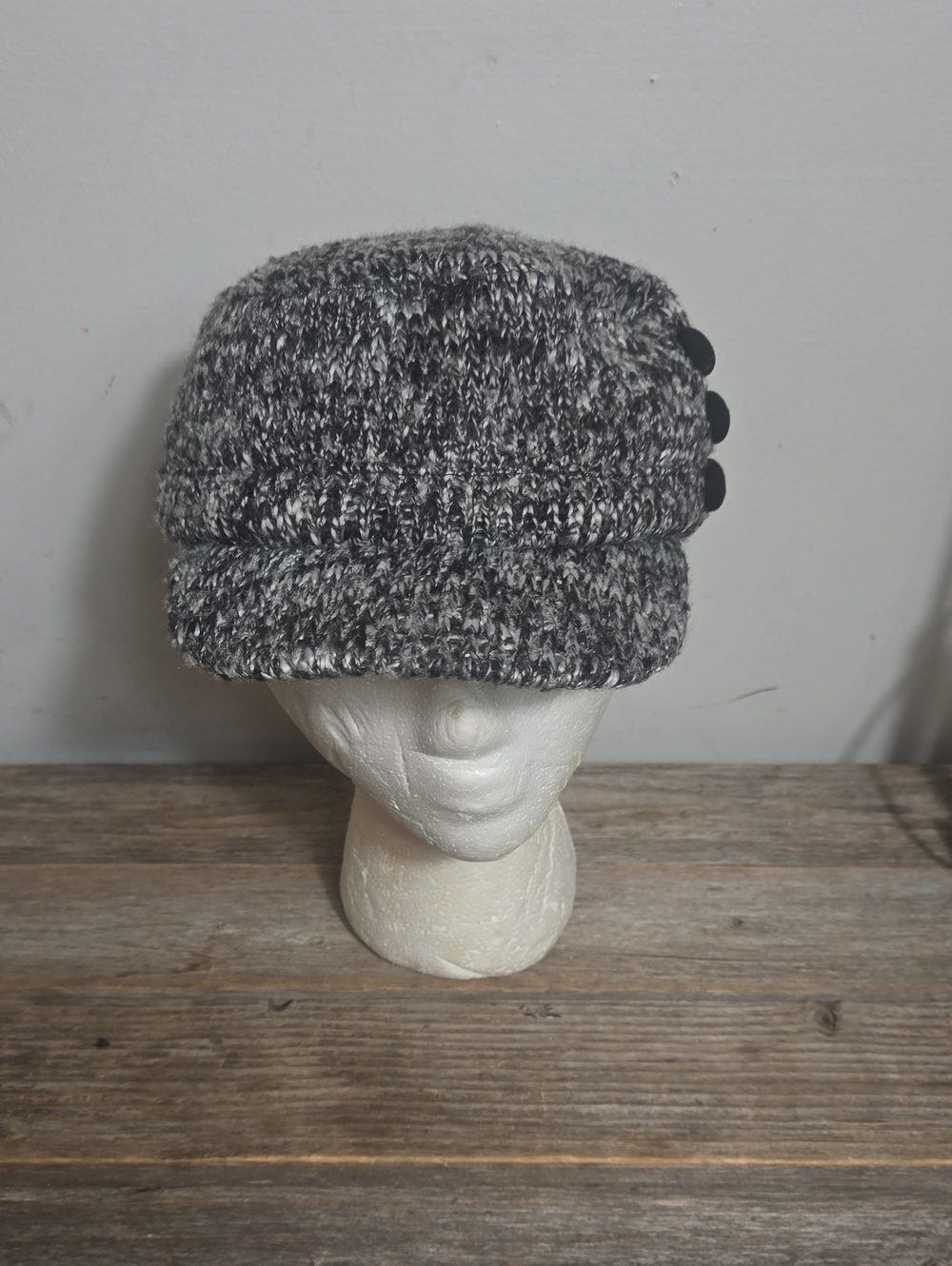 Scala Pronto Black And White Knit Wool Blend Newsboy Cap with Side Buttons